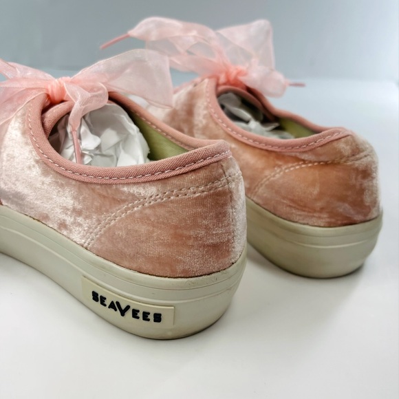 SeaVees for J.Crew Legend Sneakers Pink Velvet with Ribbon Laces LIMITED EDITION - Picture 4 of 5